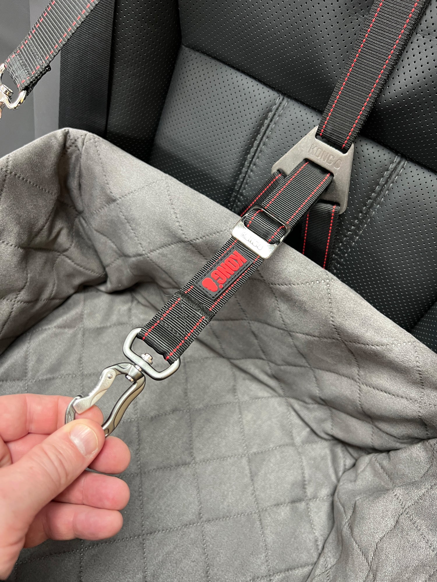 KONG Ultimate Booster Seat & Tether - moki+